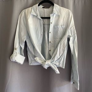 L’ABEYE cropped denim button down